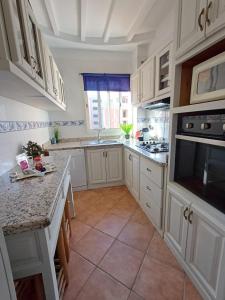 Elegant 2 Bedroom Apartment with Pool and Parking in Gueliz
