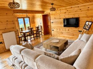 Grahovo Mountain Chalet