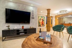 Prime Polanco Stay With Patio Near Shops & Cafes