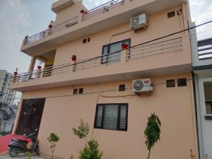 Hotel O R K RESIDENCY SGPGI