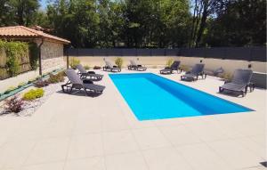 Beautiful Apartment In Tribalj