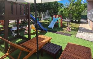 3 Bedroom Beautiful Home In Seget Vranjica
