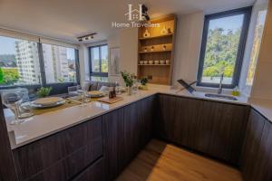 HT Modern Apartment in Concepción Parking