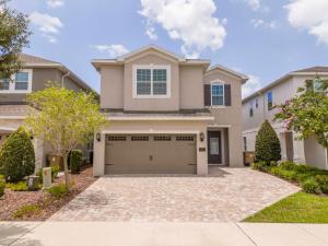 Amazing 6-bedroom home with private spa