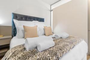 One Rosebank 262