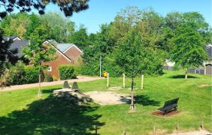 Beautiful Home In Bruinisse With Wifi