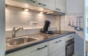 Beautiful Home In Bruinisse With Wifi