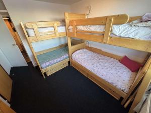 Appartement skis aux pieds - 6 pers. - FR-1-885-48