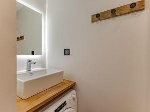 Appartement traversant, proche pistes - 10 pers. - FR-1-885-27