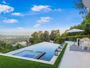 Beverly Crest