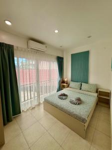 Drift Inn Kata Beach, Guest House