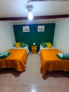 La Casa Amarilla