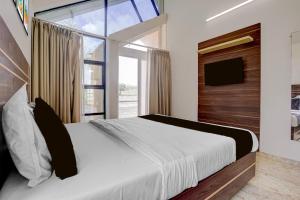 Super Townhouse Oak Rising Water Park Dharwad Formerly Rising Resorts and Spa