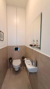 UNO Brand New AC Apartment in City Center