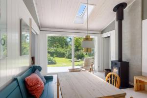 Lovely Holiday Base Near Beach And Attractions