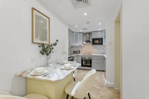 Palm Jumeirah Luxury Coastal Retreat