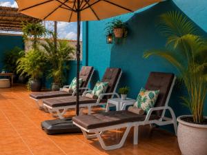 House Of Happiness Hostel With Rooftop 7 min by walk from Pier