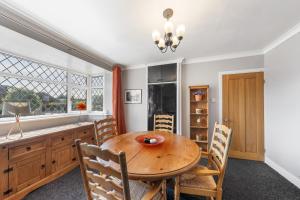 3BR Home in Newton Near Chester Centre - Free Parking