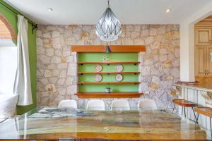 Villa Near Parroquia de San Miguel Arcángel!