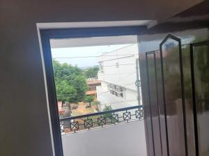 MAJESTIC MAHINDRA HILLS hEIGHTS -BR1