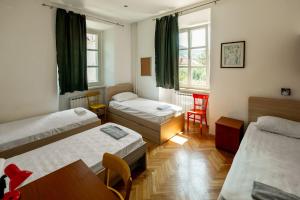 The Old Town Hostel-Villa Gradac