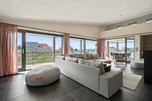 Villa 67 – Pastel Palette | Design villa by the beach with views over the water