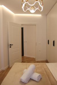 Golden Space Apartment 2
