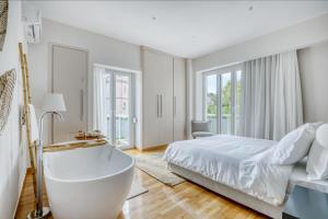Stunning Acropolis View Apartment in the Heart of Athens