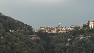 Little Hut Mussoorie Heritage 2BHK Near Mall Road