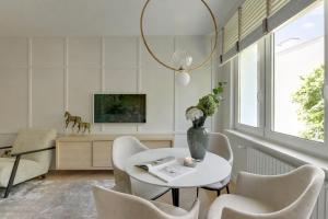 The Secret Escape Sopot - 5 min Walk to the Beach by Lion Apartments