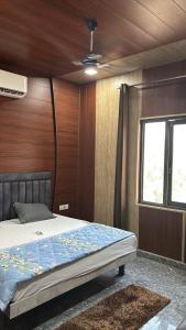 Hotel Dhamija Divine inn Sirsa