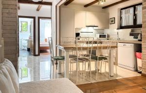 Stunning Apartment In Fazana