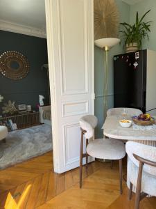Stylish and private setting Rue des Martyrs, Paris 9th arrondissement