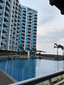 Top Floor Best View Bayshore Residential Resort 2