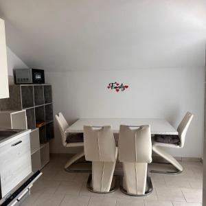 Deluxe apartment 2 rooms plavje 90a