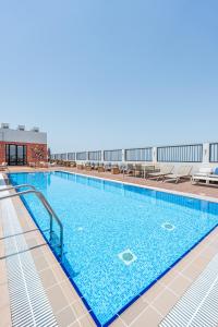 Sherao Hotel Doha - Next to National Museum of Qatar & Metro - فندق شراعوة الدوحة - بجانب متحف قطر الوطني ومحطة المترو
