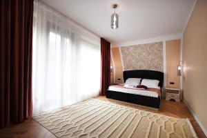 Residence by Carol&Vladi