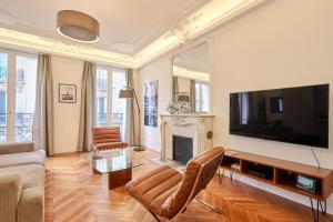 Golden Triangle Paris