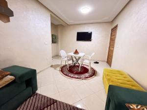 Calm Cozy Apartment 8 Min from Gueliz