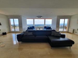 Grand Horizon Villa Valencia