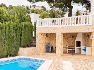Großzügiges Ferienhaus in Benissa mit 2 Wohnungen, Pool & Meerblick