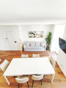 Mivô Balcony Duplex with River View