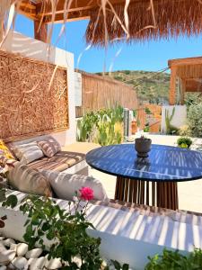 Apademia Skyros Luxury Apartment