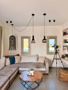 Apademia Skyros Luxury Apartment