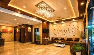 Opulence Inn - 500 Meters From Railway Station