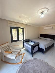 Pearl Mansion-1 Modern 3BR Garden House Near Beaches in Cunda