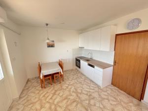 Apartment Blanusa A