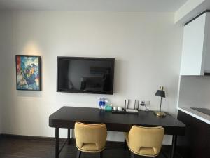 Sapphire Hon Gai Luxury Apartment Ocean View Revohome Studio, 1BR, 2BRs