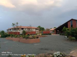 The Palash wildlife resort parsili
