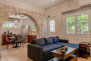 Casa di Tzaki Stone House with Garden & BBQ